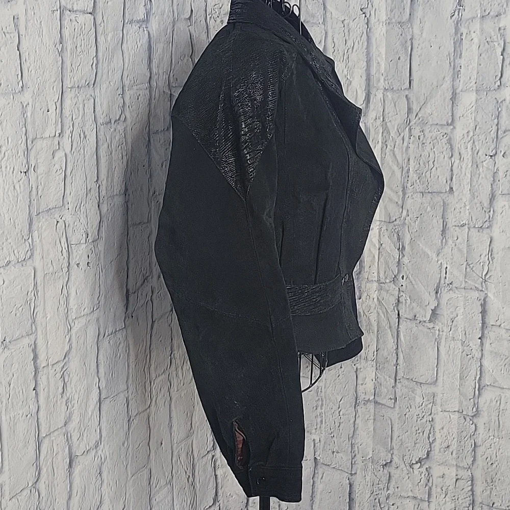 BERMANS Women's‎ Black Leather Moto Jacket Medium